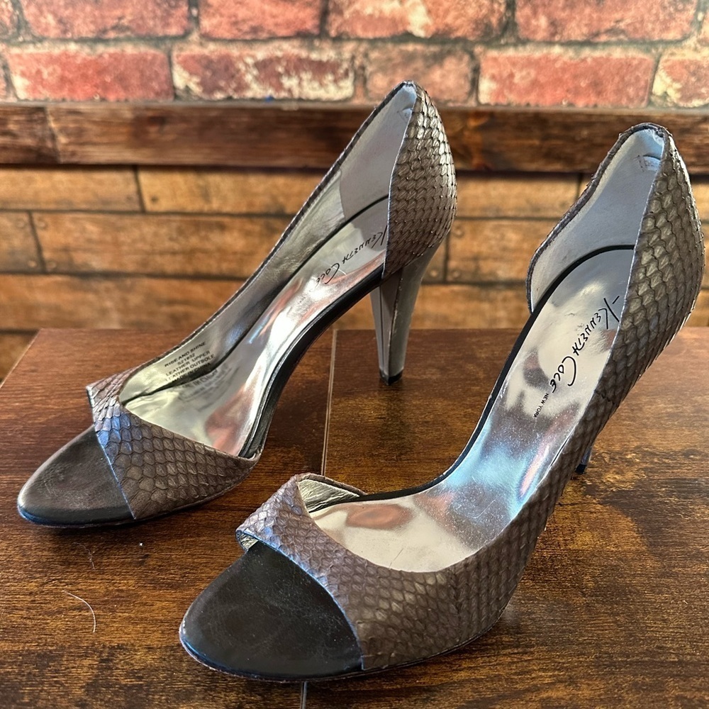 Kenneth Cole New York size 8 medium Rise and Shine heels